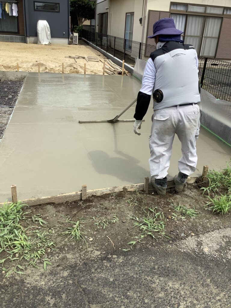 那珂市　駐車場土間コン工事